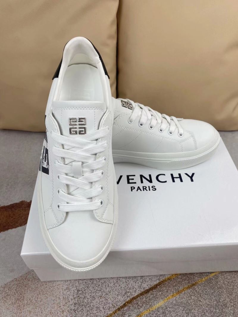 Givenchy Sneakers